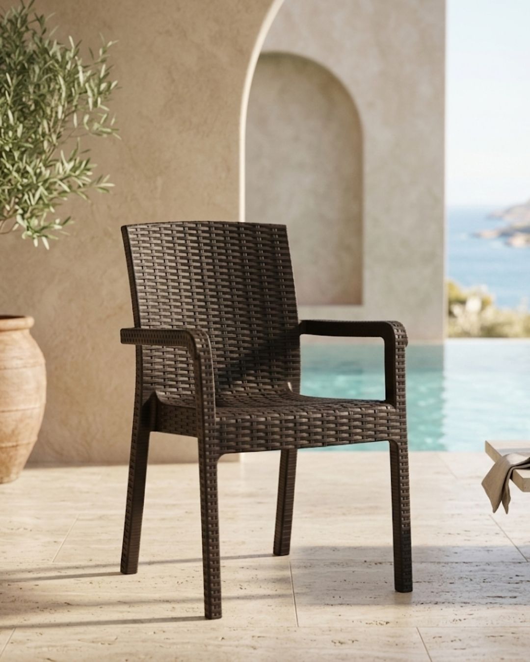 Heniver Vektör Rattan Sandalye